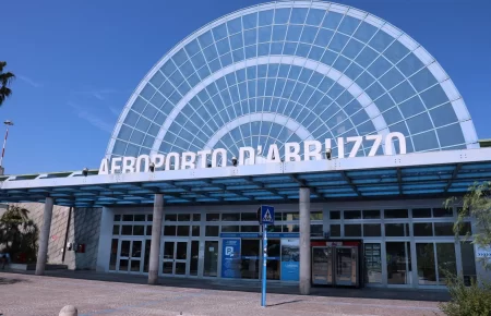 AEROPORTO D’ABRUZZO: FRACCASTORO, “SUPERATI 1,2 MLN DI PASSEGGERI, RISULTATO STORICO”