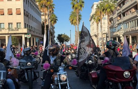 LADIES INTERNATIONAL RUN: PESCARA ACCOGLIE 900 CENTAURE DELLA COMUNITÀ DELLE HARLEY DAVISON
